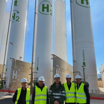 Gaia Energy And Iberdrol  visit the largest H2 plant in Europe, in Puertollano, Spain.